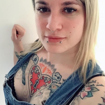 29 jarige vrouw zoekt contact voor sex in Schaarbeek, Het Brussels Hoofdst