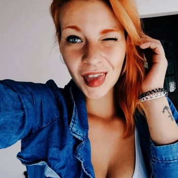 29 jarige vrouw zoekt contact voor sex in Waregem, West-vlaanderen