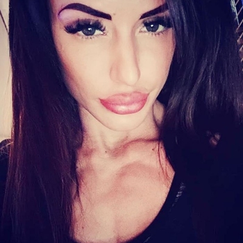 Vrouw (34) zoekt sex in West-vlaanderen