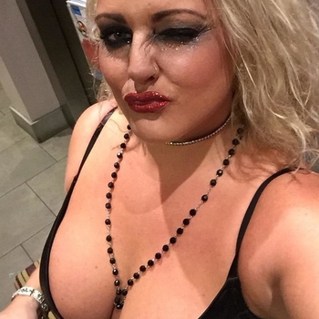 VolleMilf