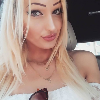 29 jarige vrouw zoekt contact voor sex in Antwerpen, Antwerpen