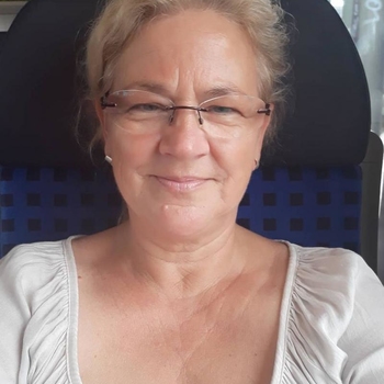 64 jarige vrouw zoekt contact voor sex in Genk, Vlaams-Limburg